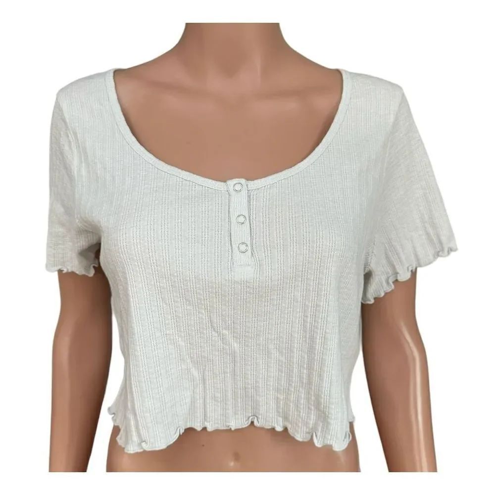 BP. Shirt Womens Sz XL  Ruffle Edge Crop Short Sleeve light gray